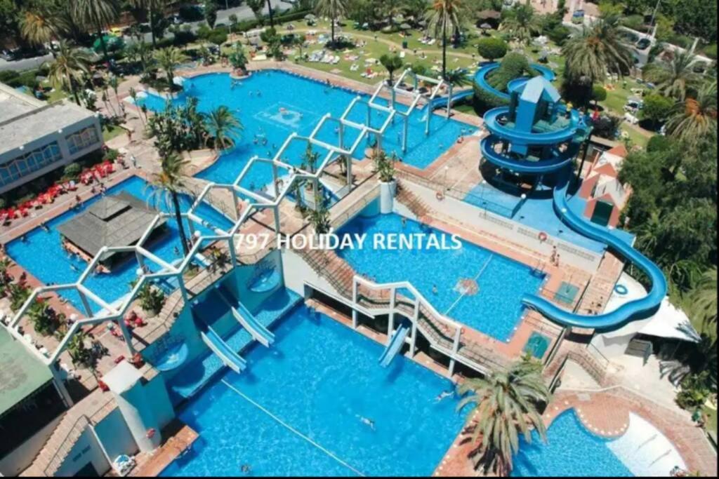 797 Holiday Rentals- Precioso Piso Con Vistas Al Jardin En Benalbeach Benalmádena Exteriör bild