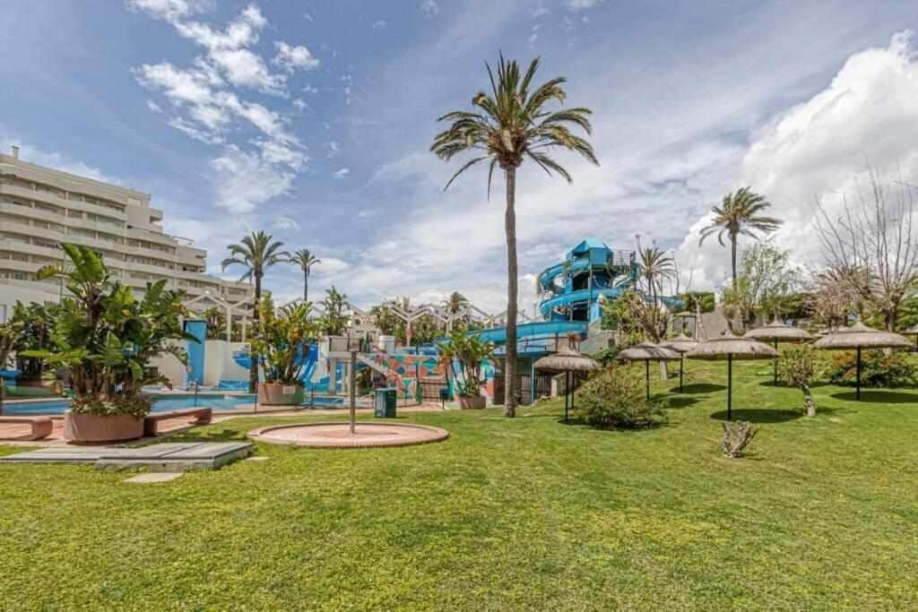797 Holiday Rentals- Precioso Piso Con Vistas Al Jardin En Benalbeach Benalmádena Exteriör bild