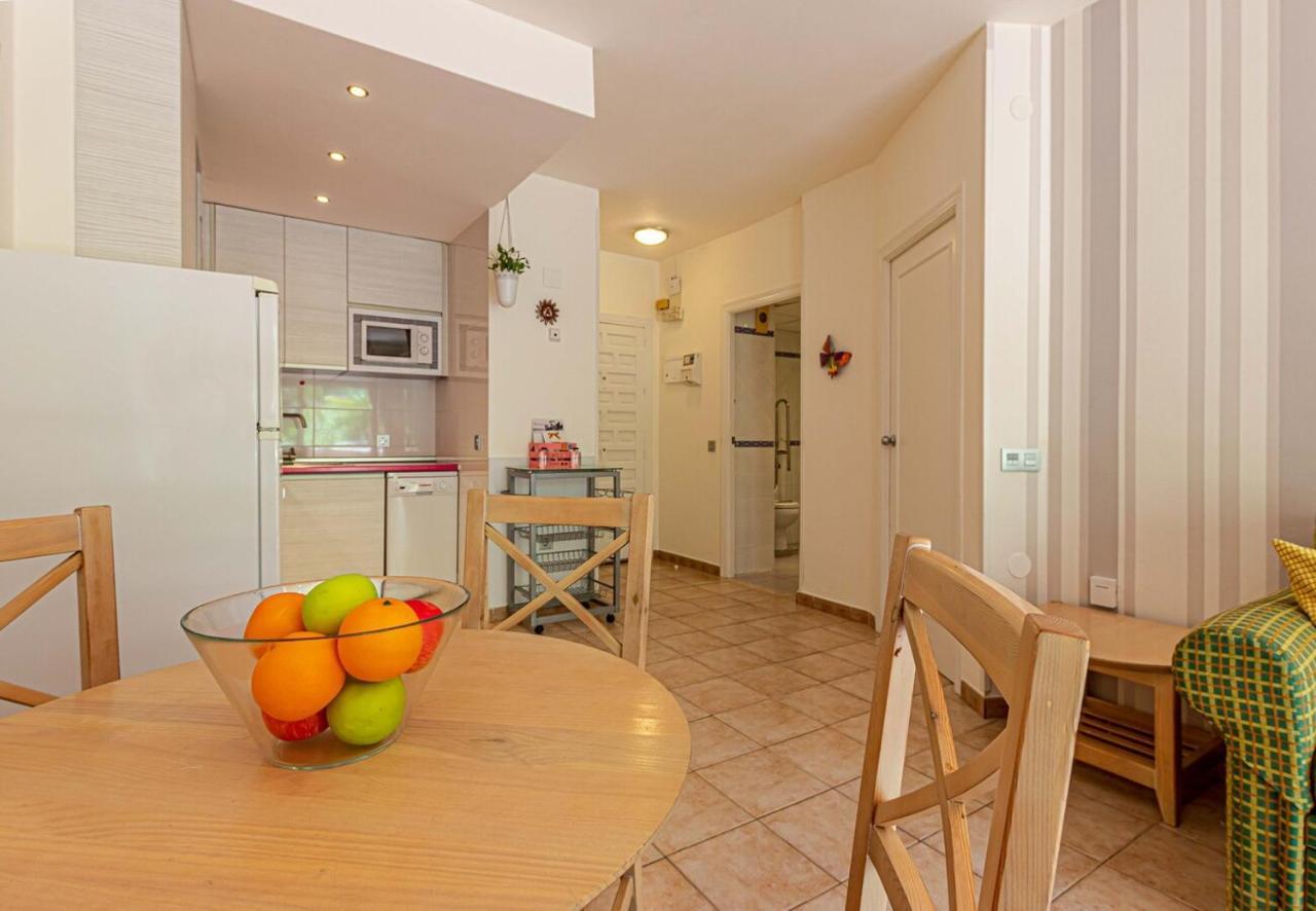 797 Holiday Rentals- Precioso Piso Con Vistas Al Jardin En Benalbeach Benalmádena Exteriör bild